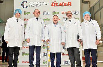 Bakan Varank, sakız üreticisi CCC'nin Çorlu'daki fabrikasını ziyaret etti