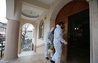Kocaeli, Sakarya ve Karabük'te camiler koronavirüse karşı dezenfekte edildi