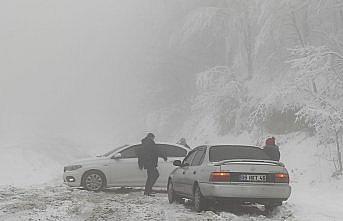 Sakarya, Kocaeli, Bartın ve Zonguldak'ta kar yağışı etkili oluyor