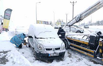 Sakarya, Kocaeli, Karabük ve Bolu'da kar etkili oluyor