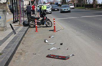 Ünye'de otomobille çarpışan motosikletin sürücüsü yaralandı