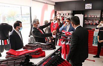 AK Parti Samsun İl Başkanlığı 555 Samsunspor forması satın alarak takıma destek başlattı