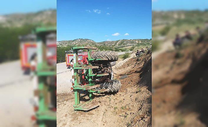 Amasya’da traktör devrildi: 1 yaralı