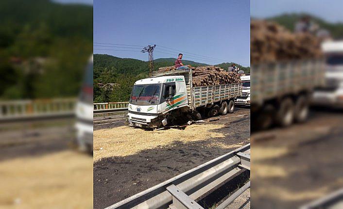 Karabük'te pikap ile kamyon çarpıştı: 1 yaralı