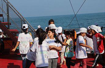 Düzce'ye aileleriyle fındık toplamaya gelen çocuklar için etkinlik düzenlendi