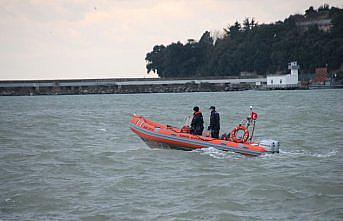 Zonguldak'ta halatın çarpması sonucu denize düşen Azerbaycanlı gemi personeli aranıyor