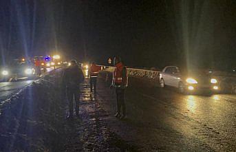 Zonguldak'ta heyelan nedeniyle kara yolunda ulaşım kontrollü sağlanıyor