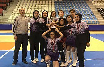 Tokat'ta okul sporları genç kızlar futsal turnuvası sona erdi