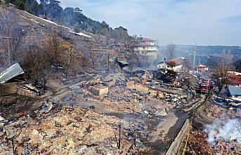 GÜNCELLEME - Kastamonu'da 7 ev ile 7 ahır yandı