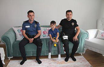 Amasya'da 15 Temmuz şehidinin çocuğunun hayalini polisler gerçekleştirdi