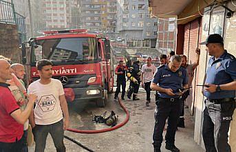Rize'de bir binanın bodrum katında çıkan yangın söndürüldü