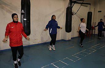 Genç Kadın Boks Milli Takımı, Dünya Şampiyonası hazırlıklarını sürdürüyor