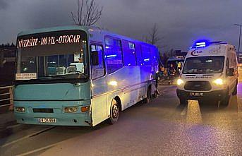 Karabük'te halk otobüsü ile minibüsün çarpıştığı kazada 10 kişi yaralandı