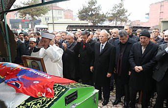 Karabük'te vefat eden oda başkanı Karabacak'ın cenazesi defnedildi
