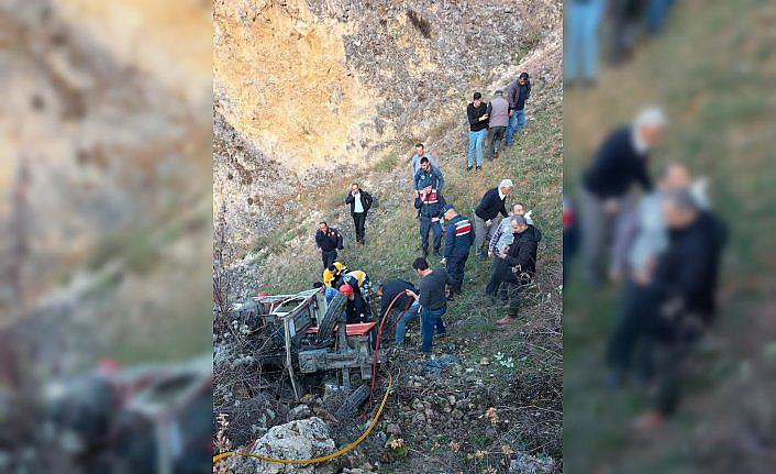 Samsun'da devrilen traktörün altında kalan sürücü yaşamını yitirdi