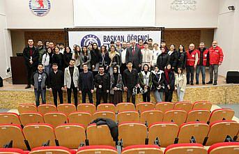 Bafra Belediye Başkanı Kılıç, üniversite öğrencileriyle buluştu