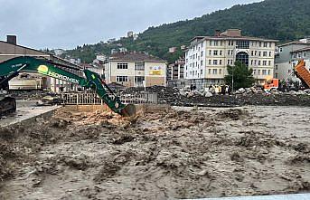 Kastamonu'nun İnebolu ilçesinde şiddetli yağış nedeniyle okullar tatil edildi