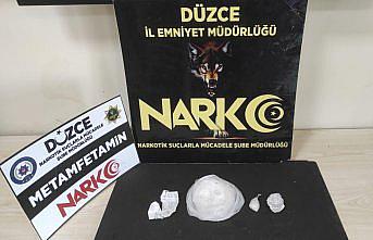 Düzce'de sentetik uyuşturucuyla yakalanan 3 zanlı tutuklandı
