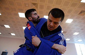 İşitme engelli milli judocu Enes Yıldız, dünya şampiyonluğu hedefiyle çalışıyor