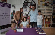 Samsun'da 12 yaşındaki Zeynep Ecrin yazdığı kitabı tanıttı