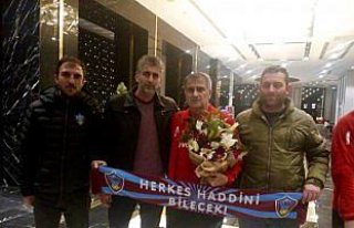 Trabzonsporlu taraftarlardan Şenol Güneş'e ziyaret