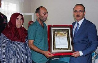 Şehit Demirci'nin ailesine şehadet belgesi verildi