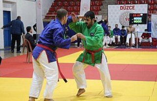 Kuraş Türkiye Şampiyonası Düzce'de düzenlendi