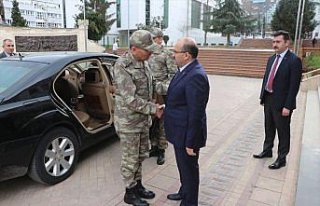 3. Ordu Komutanı Korgeneral Öngay'dan Trabzon Valisi...