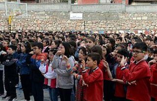 Tokat'ta 1000 öğrenci işaret dili ile İstiklal...