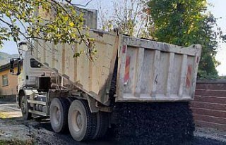 Bartın'da köy yollarında asfalt çalışmaları