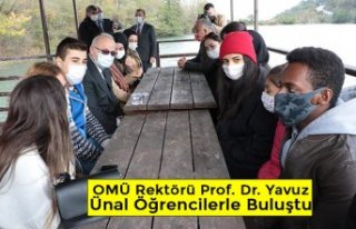 OMÜ Rektörü Prof. Dr. Yavuz Ünal Öğrencilerle...