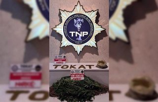 Tokat'ta uyuşturucu operasyonunda yakalanan 5 zanlı...