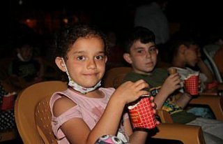 Yağlıdere'de çocuklar için açık hava sineması...