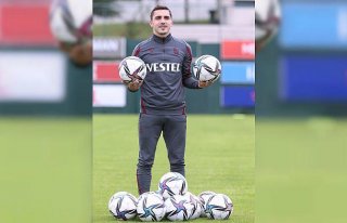 Trabzonspor'un genç oyuncusu Abdülkadir Ömür:...