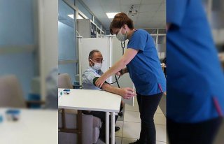 Bolu'da TURKOVAC Faz-3 için 100. gönüllüye aşı...