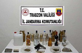 Trabzon'da sahte alkol ve uyuşturucu operasyonunda...