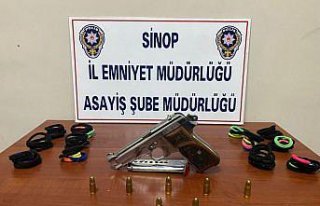 Sinop'ta eğlence mekanında yakalanan 2 yabancı...