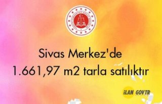 Sivas Merkez'de 1.661,97 m² tarla mahkemeden...