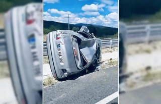 Karabük'te iki ayrı trafik kazasında 3 kişi yaralandı