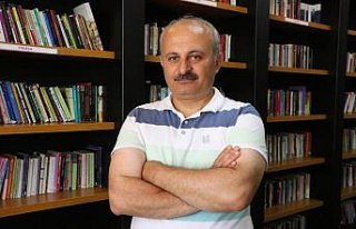Prof. Dr. Hasan Nuri Yaşar, mezun olduğu liseye...
