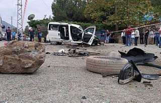 Trabzon'da 4 gün önce evlenen çifti trafik kazası...