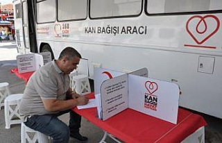 Gümüşhacıköy'de kan bağışı kampanyası...