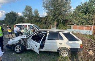 Samsun'da iki aracın çarpıştığı kazada...