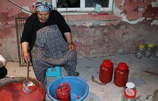 Samsun'da kış hazırlığı yapan kadınların...