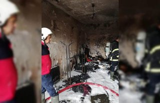 Zonguldak'ta müstakil evde çıkan yangında hasar...