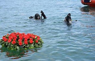 Trabzon'da dalgıçlar Dünya Çevre Günü'nde denizde...