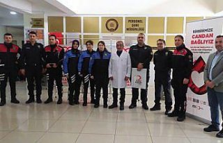 Amasya'da polisten Türk Kızılaya kan bağışı...
