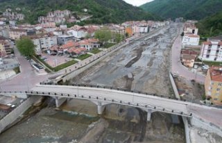 Kastamonu'da selin yıktığı köprüler yeniden...
