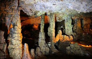 Tokat'ta Ballıca Mağarası'nı bayram...