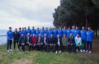 Trabzonspor yöneticileri, basketbol takımı ile...